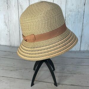 NWT Betmar Tricia Sun Protection Cloche Straw Hat